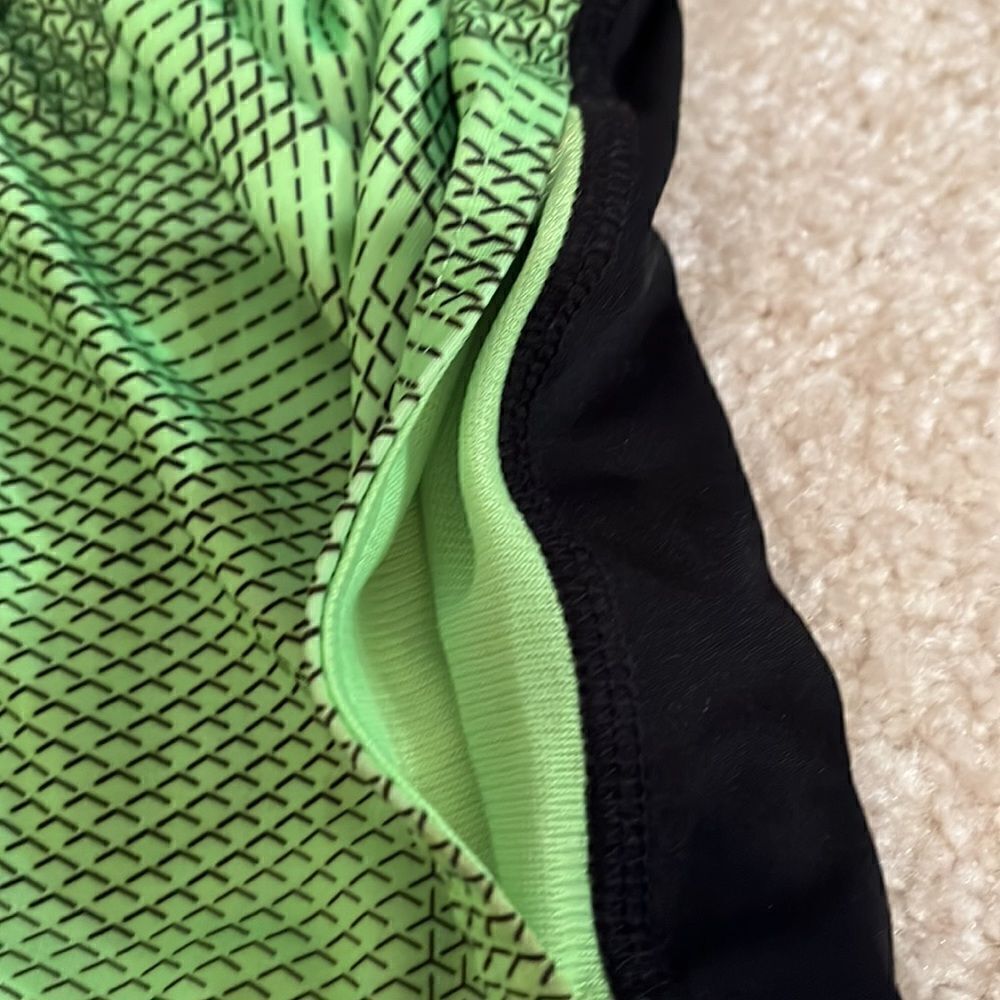 SIZE SMALL 8 XERSION SHORTS - Picture 3 of 8